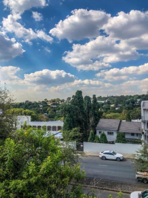 Stylish Apartment in Craighall Park